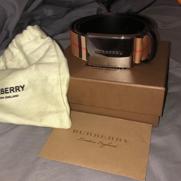 Burberry belt - Picture 1 of 5